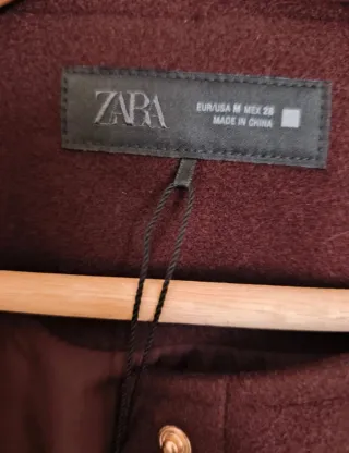 Chaqueta Zara Morado Botones Dorados