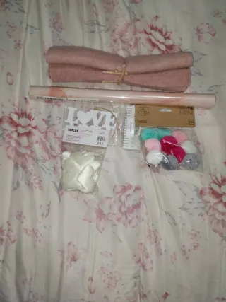 Materiale vario per creativi