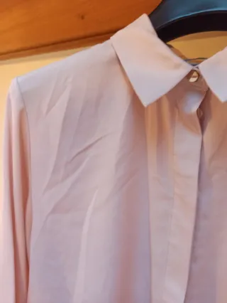 Camisa H&M rosa fluida Talla S