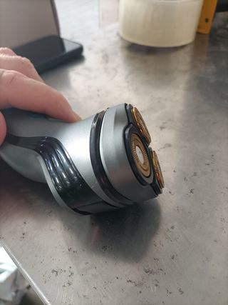 - Cecotec Afeitadora Rotativa Bamba PrecisionCar