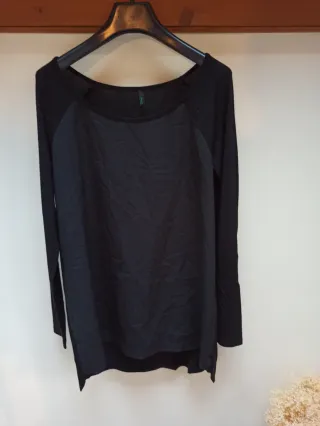 Blusa Benetton Oversize Negra Talla Única