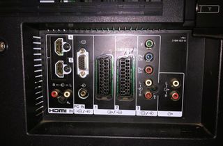 TV SONY Bravia de 40 pulgadas, Full HD, 101 cms.