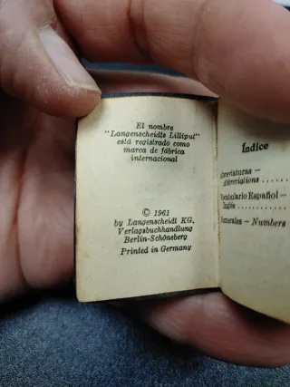 Diccionario 'Lilliput" LANGENSCHEIDT.