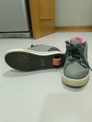 Zapatillas con ruedas Heelys talla 36.5