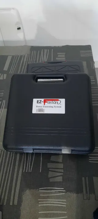 Pistola Clavos Neumática F18-50RN