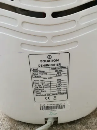 2 electrodomésticos Deshumidificador aire acondici