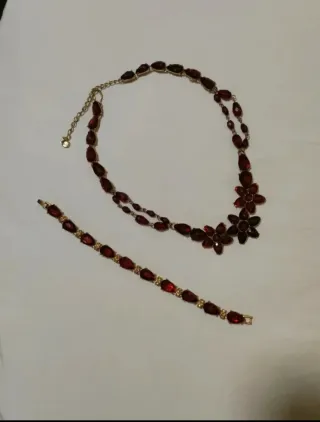 3 lotes de pendientes y pulseras