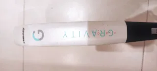 Pala de pádel Head Gravity Pro 2025