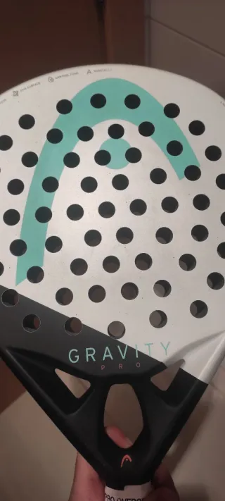 Pala de pádel Head Gravity Pro 2025