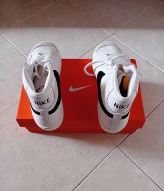 Nike Blazer Mid '77 Unisex Scarpe