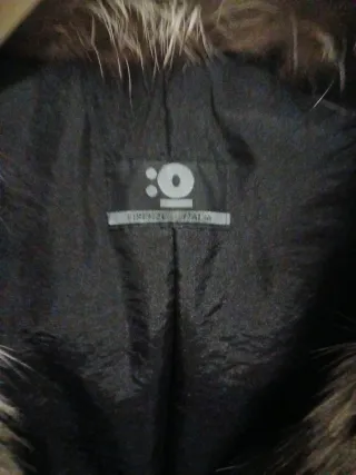 Giacca con pelliccia nera e multicolore