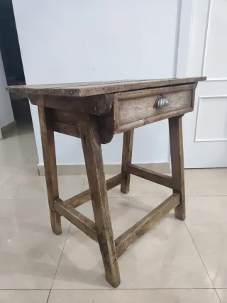 Mesa tocinera antigua