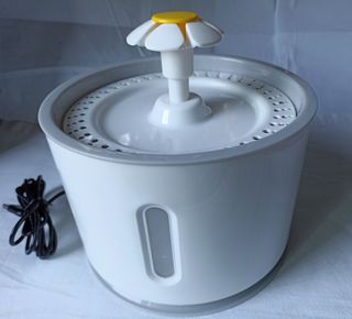 Fontanella per gatti 2,4L con filtri