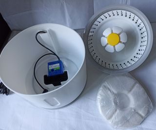 Fontanella per gatti 2,4L con filtri