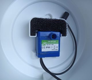 Fontanella per gatti 2,4L con filtri