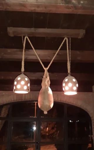 Lámpara de techo rústica de terracota