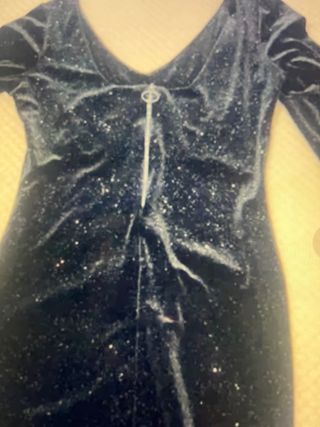 Vestido de fiesta negro con brillos