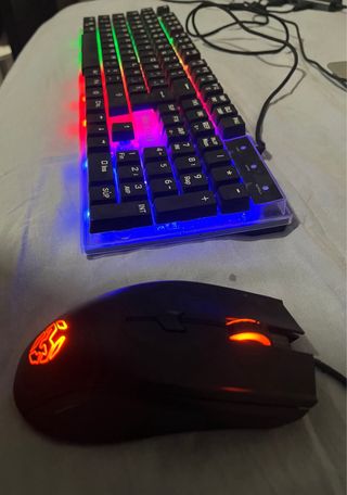 Teclado + Ratón Gaming con Luces LED