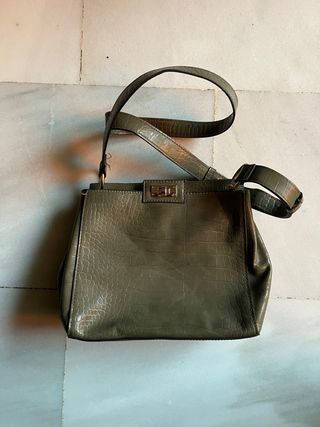 Bolso Parfois verde oliva efecto piel