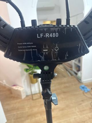 Aro de luz LED con trípode