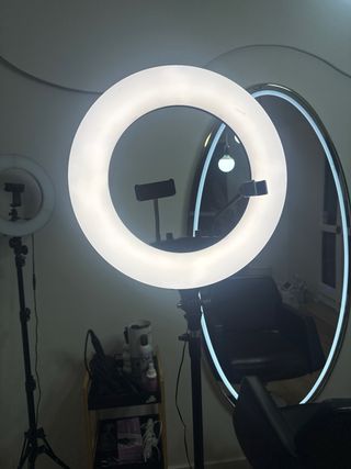 Aro de luz LED con trípode