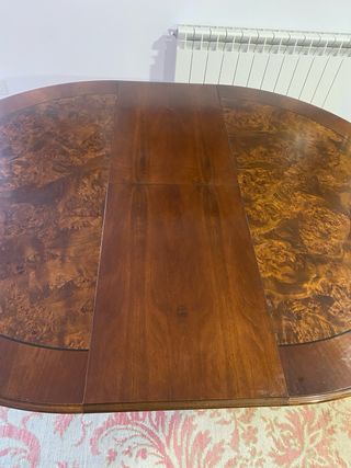 Mesa de comedor redonda y extensible