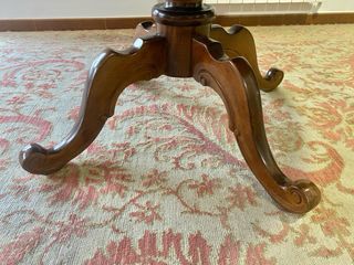 Mesa de comedor redonda y extensible