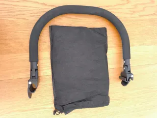 Silla de paseo YOYO salmón con complementos