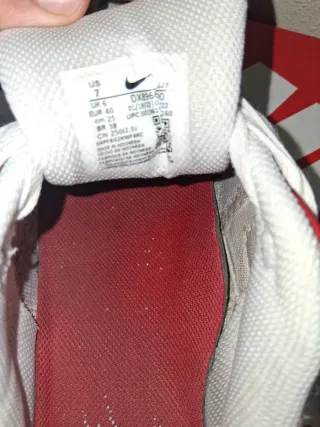 Zapatillas Nike Air Max Blancas y Rojas