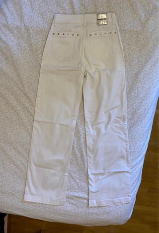 Tejanos blancos Brownie con tachuelas