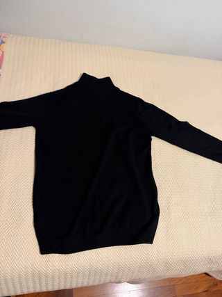 Maglioncino leggero con zip nero