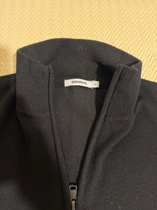 Maglioncino leggero con zip nero