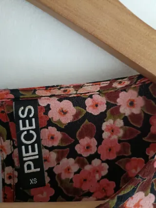 Vestido largo Pieces estampado floral