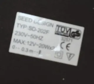 Lámpara de pie moderna verde y plateada