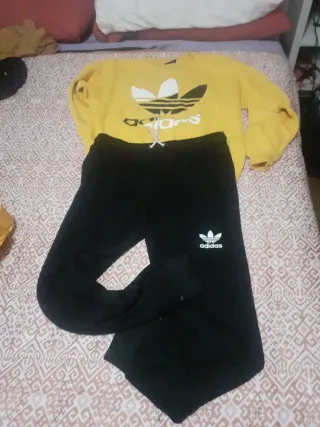 Conjunto Adidas Sudadera y Pantalón Amarillo/Negro