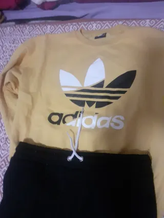 Conjunto Adidas Sudadera y Pantalón Amarillo/Negro