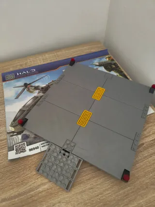 UNSC Falcon whith Landing Pad