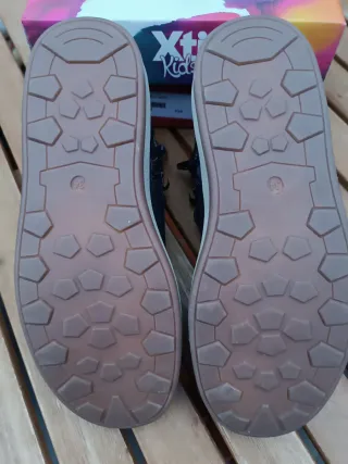 Botín niño Xti azul nuevo con etiquetas talla 34