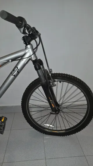 Bicicleta GT Chucker 2.0 Montaña