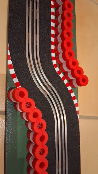 Scalextric chicane