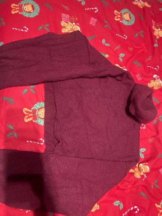 Jersey Bershka color burdeos