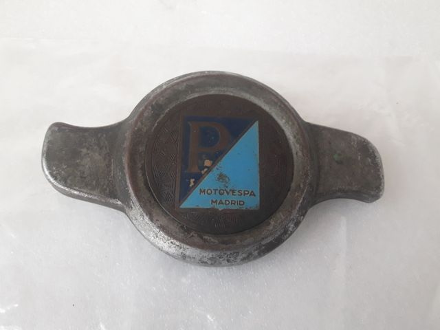 VESPA - ESCUDO RUEDA