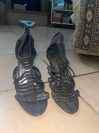 Tacchi neri donna tg 36