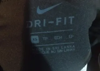 Conjunto deportivo Nike negro