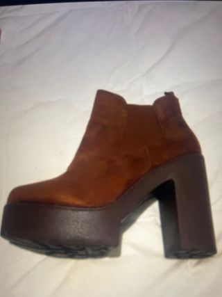 Botas de tacón marrones
