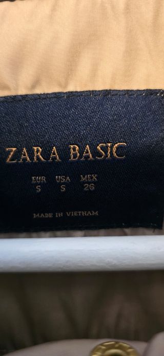 Chubasquero Zara Basic Beige