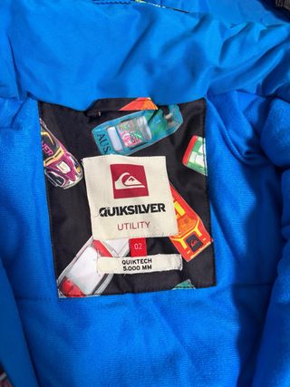 Mono de esquí infantil con estampado de coches