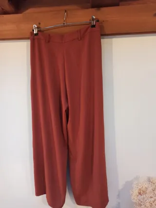 Pantalón palazzo Zara color teja