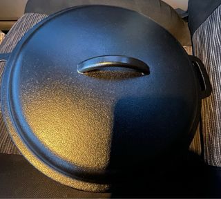 Olla de Hierro Fundido Amazon Basics