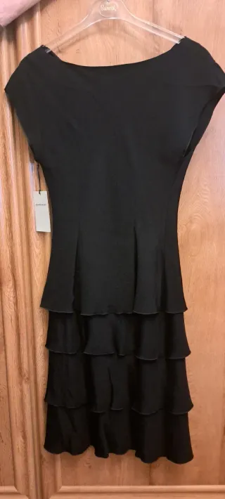 Vestido seda volantes